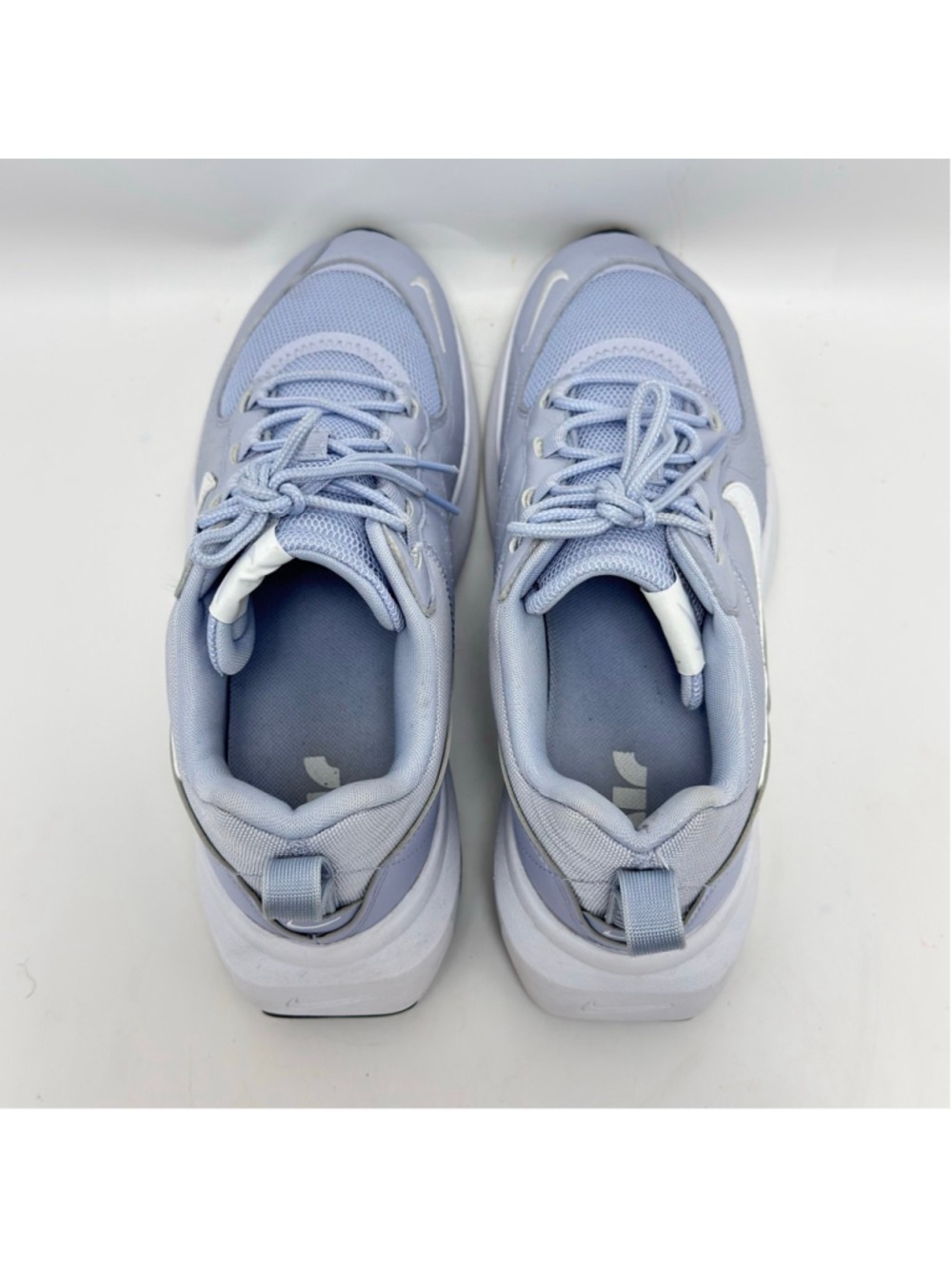 Nike Women's Air Max Verona Ghost Metallic colorway Sneakers CU7904-001 Size 11 - Picture 11 of 12
